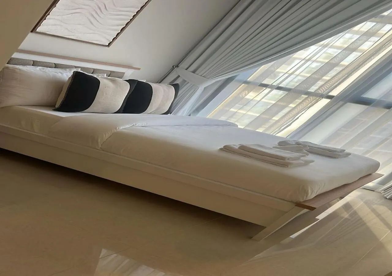 Aykon City 2Bhk Beach City View Dubai Lägenhet